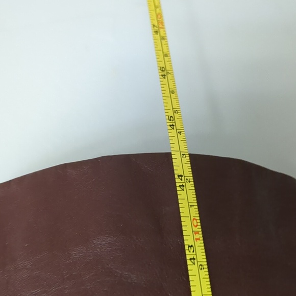 Avanti Burgundy Leather Coat - Picture 13 of 13